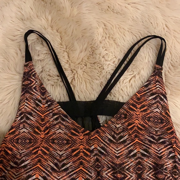 Silence and noise loose fit patterned tank - Picture 4 of 5